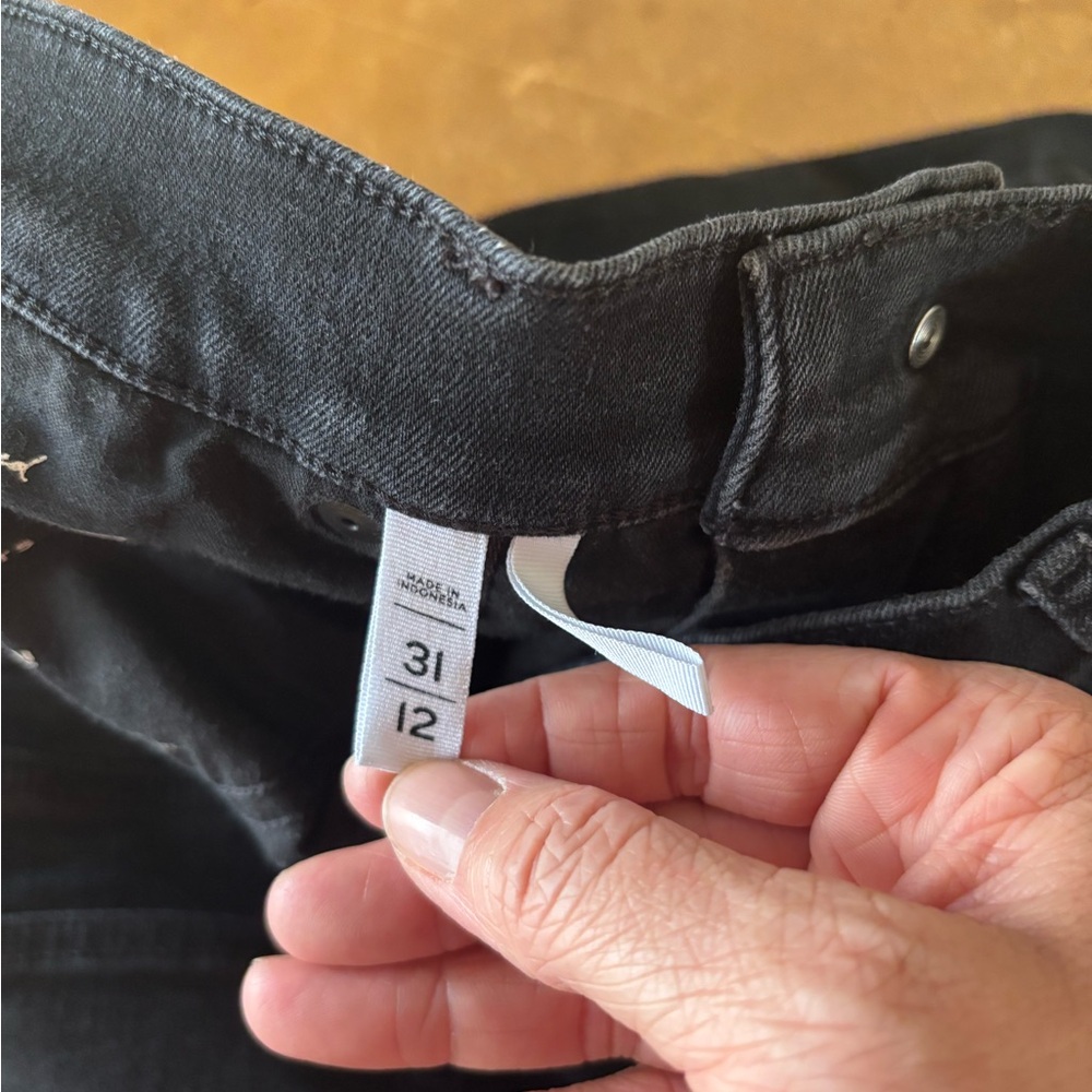 3/$20 LOFT Black High Rise Skinny Jeans - Picture 4 of 4